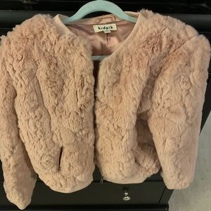 Kidpik faux fur coat - size M (10)
